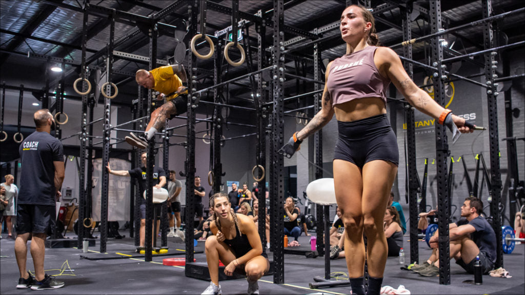 Best Beginner CrossFit Workouts: Guide to CrossFit & Exercises